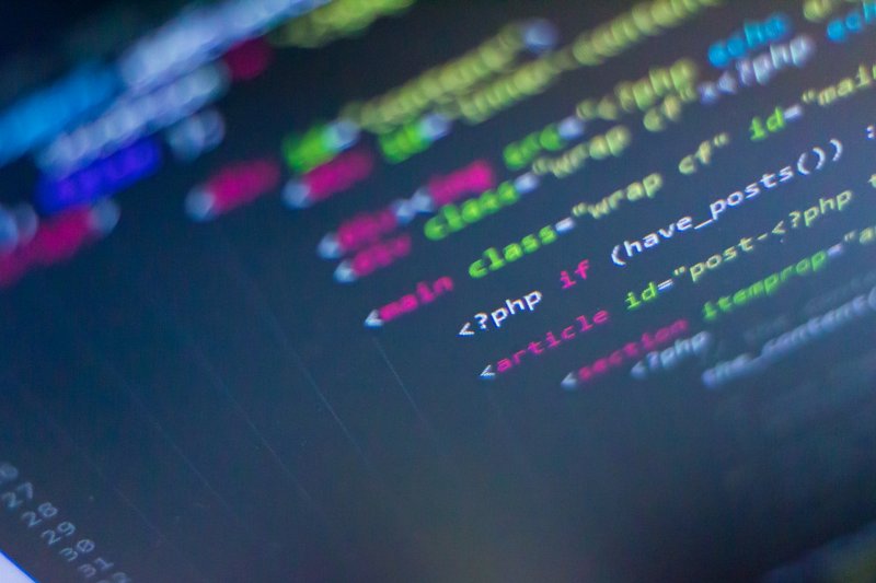 【WordPress】Cocoonのサイトタイトルを非表示にする方法